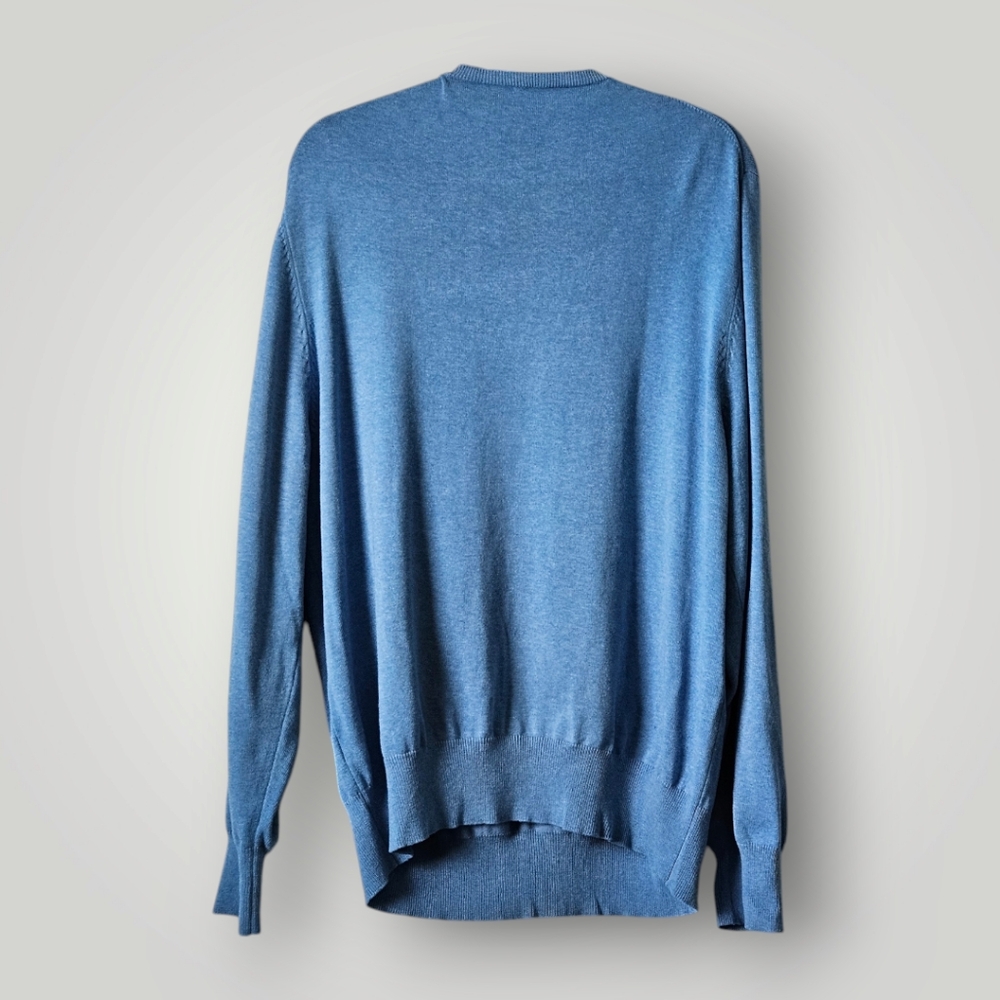 J. McLaughlin Blue‎ V-Neck Sweater with Soft Texture and Relaxed Fit - Picture 3 of 8